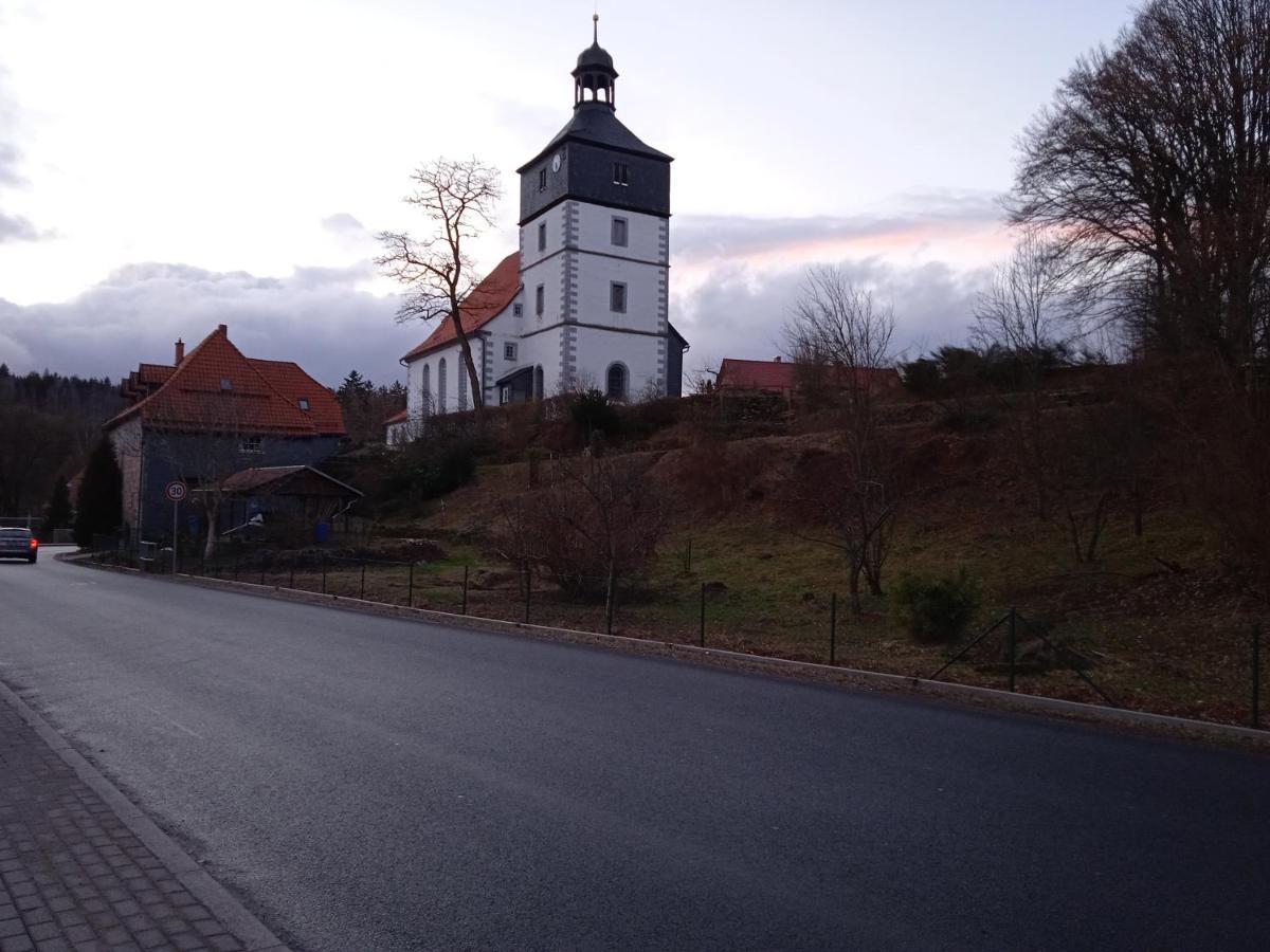 Hotel & Restaurant Zum Adlersberg Schleusingen Екстериор снимка