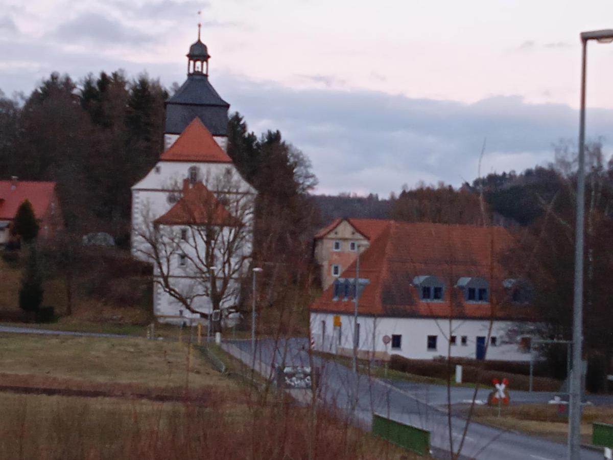 Hotel & Restaurant Zum Adlersberg Schleusingen Екстериор снимка