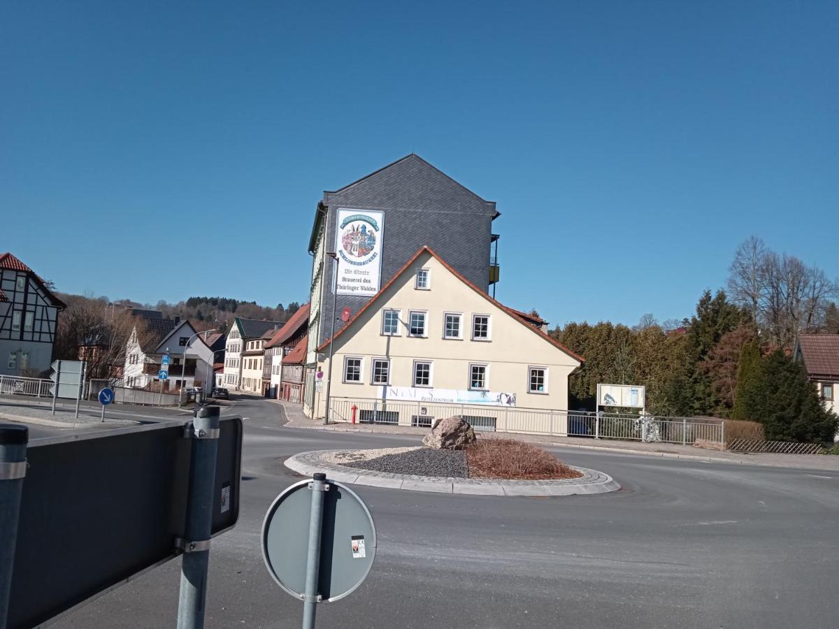 Hotel & Restaurant Zum Adlersberg Schleusingen Екстериор снимка
