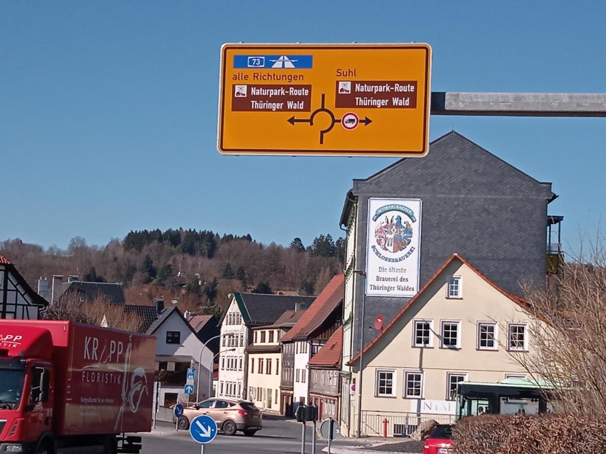 Hotel & Restaurant Zum Adlersberg Schleusingen Екстериор снимка